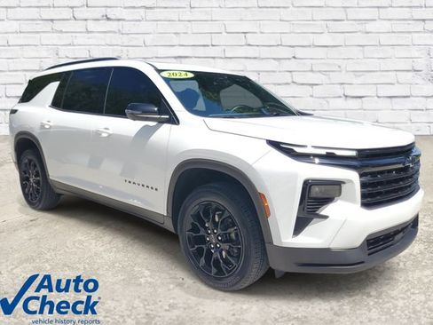 Used 2024 Chevrolet Traverse LT w/ Midnight/Sport Edition FWD image 5