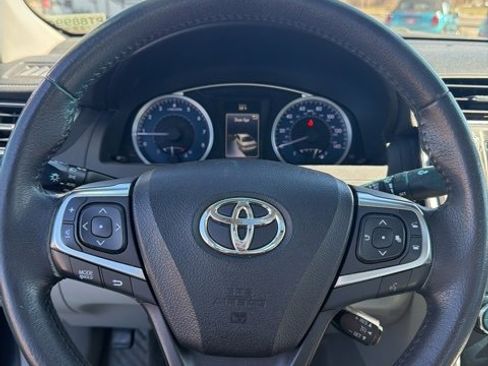Certified 2017 Toyota Camry XLE image 7