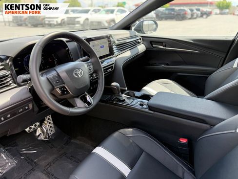 Used 2026 Toyota Camry SE FWD image 29