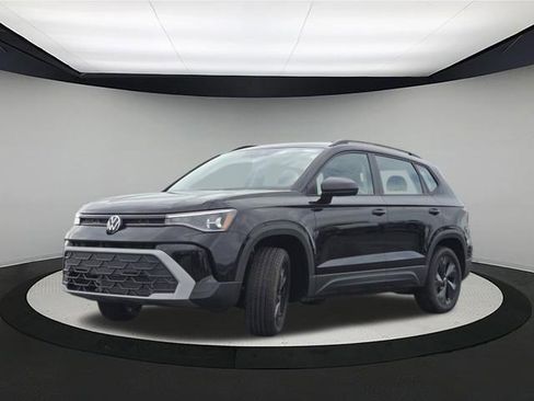 New 2026 Volkswagen Taos S image 3
