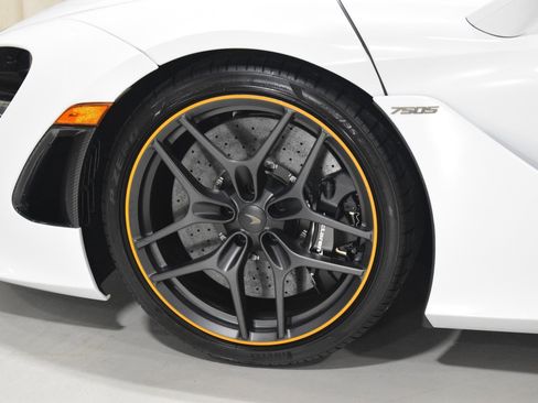 New 2026 McLaren 750S image 7