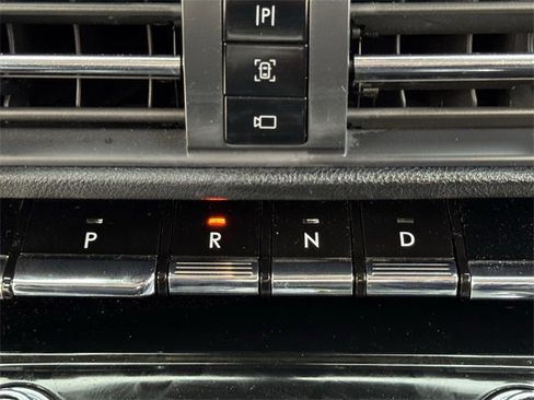 Used 2020 Lincoln Corsair Reserve w/ Appearance Package image 19