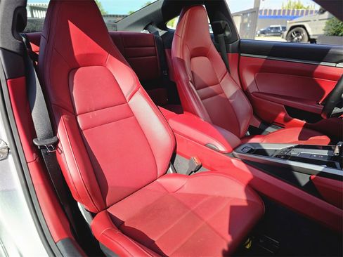 Used 2021 Porsche 911 Carrera S image 13