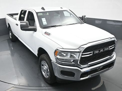 Used 2024 RAM 3500 Tradesman w/ Chrome Appearance Group image 49