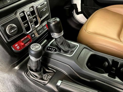 Used 2020 Jeep Wrangler Unlimited Rubicon AWD/4WD image 16