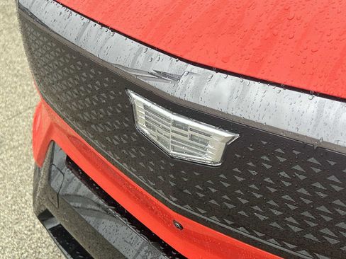 New 2026 Cadillac Optiq Sport 1 image 30