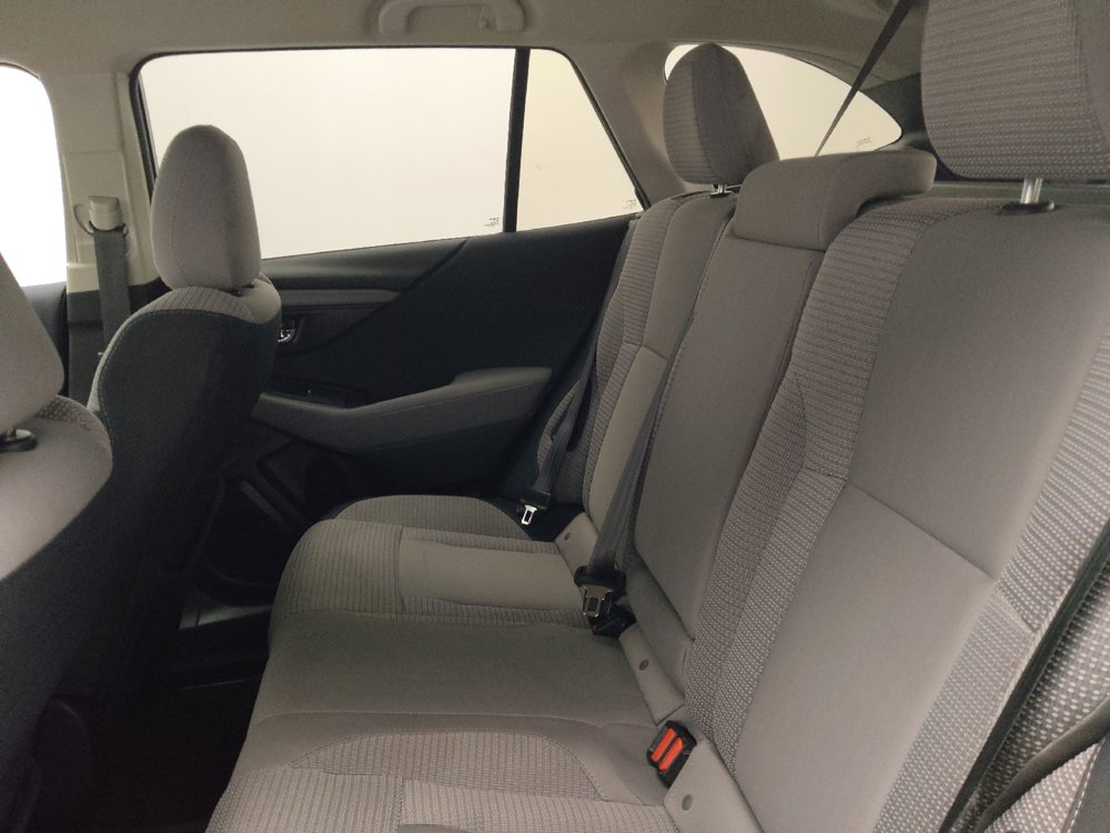 Used 2024 Subaru Outback Premium AWD/4WD image 18