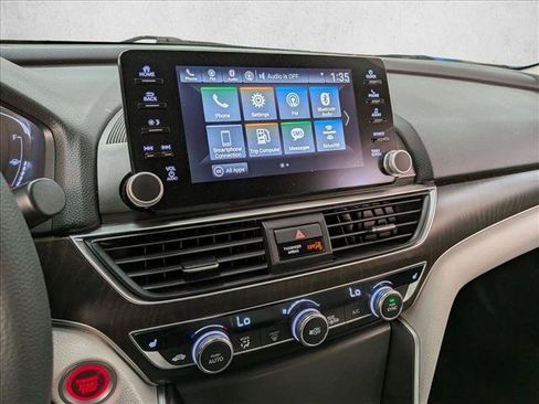 Used 2018 Honda Accord EX image 20