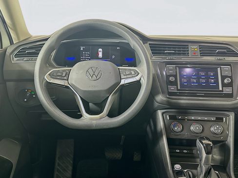 Used 2022 Volkswagen Tiguan S image 17