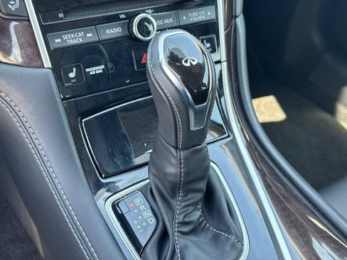 Used 2018 INFINITI Q50 Luxe w/ Essential Package (2.0T Luxe) AWD/4WD image 30