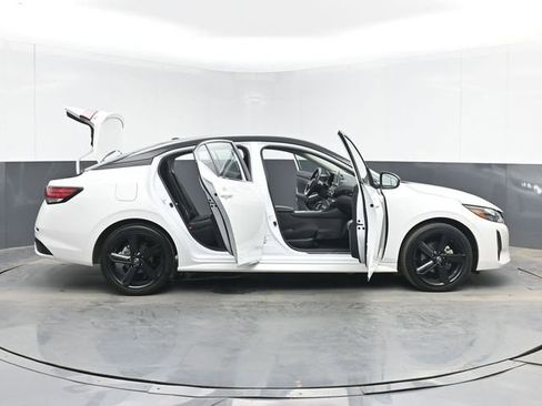Used 2024 Nissan Sentra SR w/ Lighting Package FWD image 48