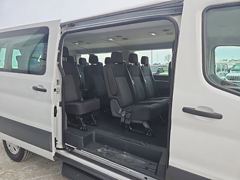 Used 2023 Ford Transit 350 XLT image 70