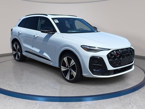 New 2026 Audi SQ5 Premium Plus AWD/4WD image 3