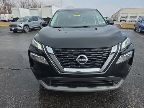 Used 2023 Nissan Rogue SV image 8