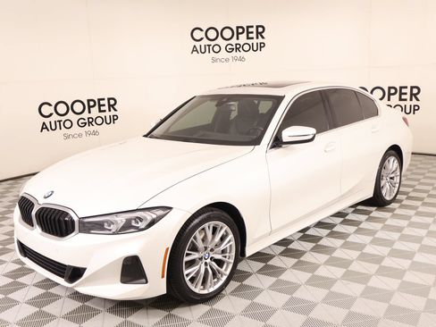 Used 2024 BMW 330i Sedan RWD image 11