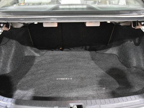 Used 2012 Toyota Corolla LE FWD image 20