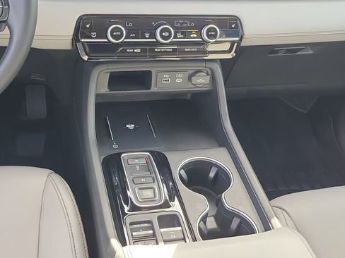 Used 2023 Honda Pilot Touring image 22