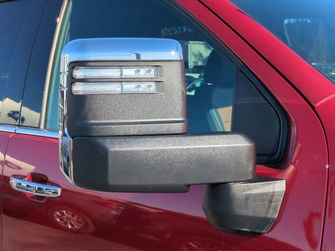 Used 2025 Chevrolet Silverado 2500 High Country w/ Technology Package image 15