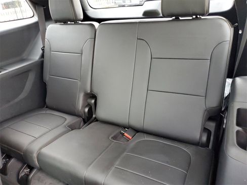 Used 2020 Chevrolet Traverse Premier w/ LPO, Floor Liner Package image 11