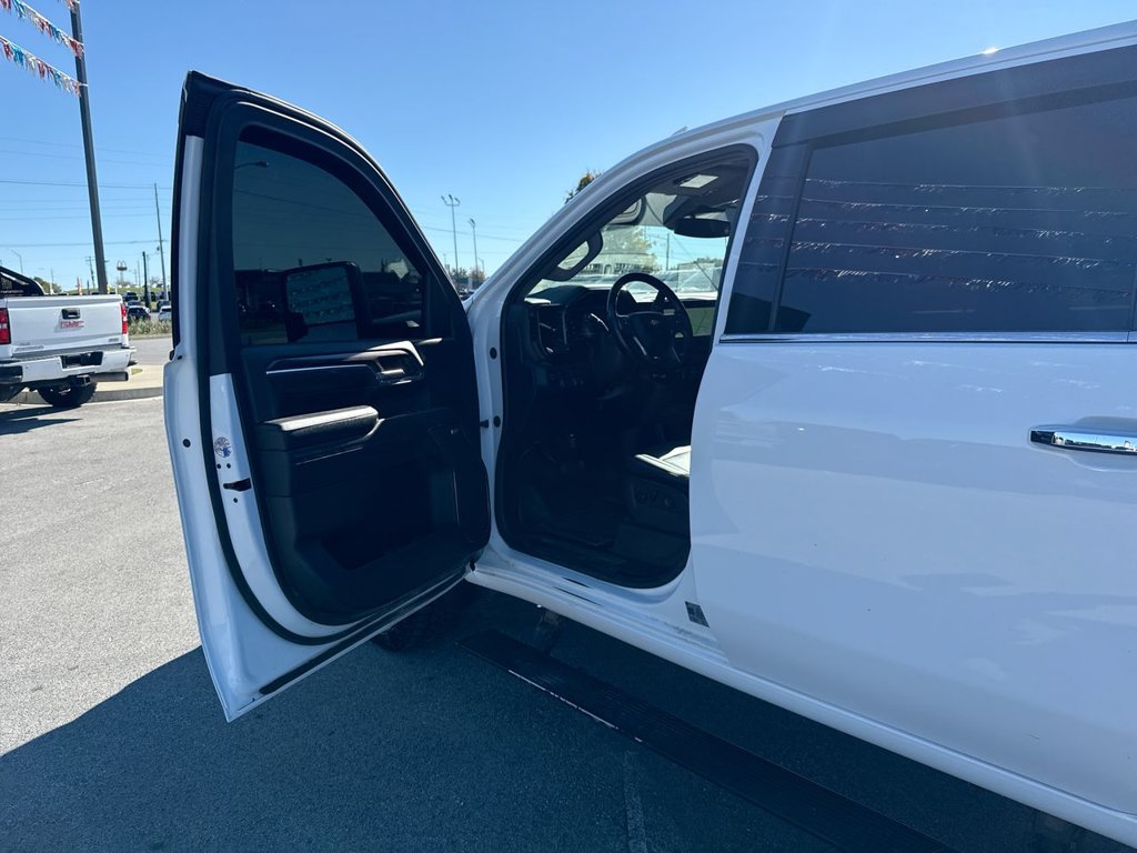 Used 2024 Chevrolet Silverado 3500 LTZ w/ LTZ Convenience Package AWD/4WD image 24