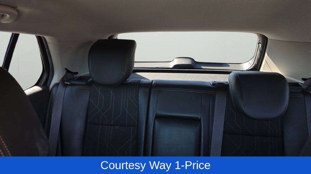 Used 2019 Chevrolet Trax LT w/ LT Convenience Package FWD image 12