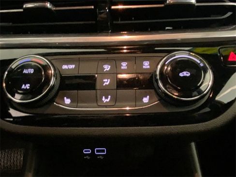 Used 2024 Buick Envista Sport Touring w/ Convenience I Package image 40