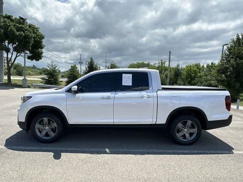 Used 2023 Honda Ridgeline RTL-E image 2