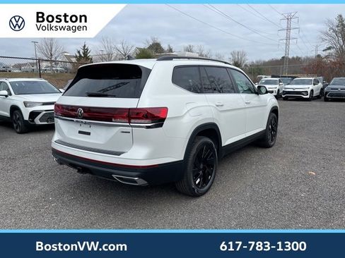 New 2026 Volkswagen Atlas SE image 4