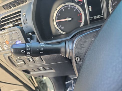 Used 2022 Toyota 4Runner TRD Off-Road Premium image 28