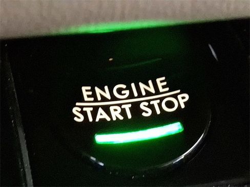 Certified 2022 Lincoln Nautilus Reserve w/ Equipment Group 201A image 25