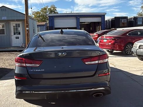 Used 2020 Kia Optima LX image 4