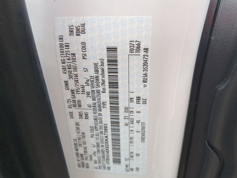 Certified 2025 Ford Transit 350 XLT RWD image 25