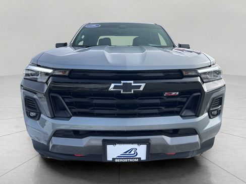 Used 2024 Chevrolet Colorado Z71 w/ Z71 Convenience Package 2 image 3