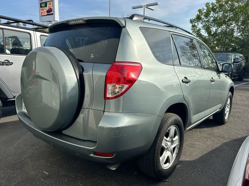 Used 2008 Toyota RAV4 2WD w/ 3rd Row image 3