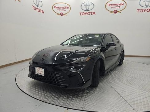 Used 2026 Toyota Camry SE w/ Convenience Package FWD image 2