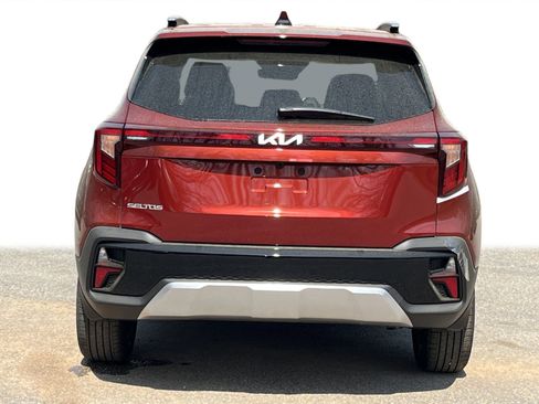 New 2026 Kia Seltos S FWD image 24