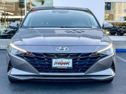 Used 2023 Hyundai Elantra Blue w/ Preferred Accessory Package FWD image 2