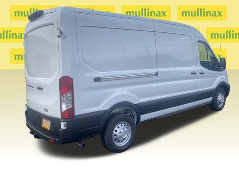 New 2026 Ford Transit 250 148 Medium Roof Extended AWD w/ Load Area Protection Package image 3