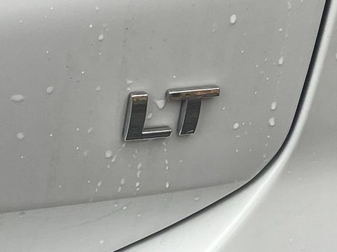 Certified 2018 Chevrolet Equinox LT image 21