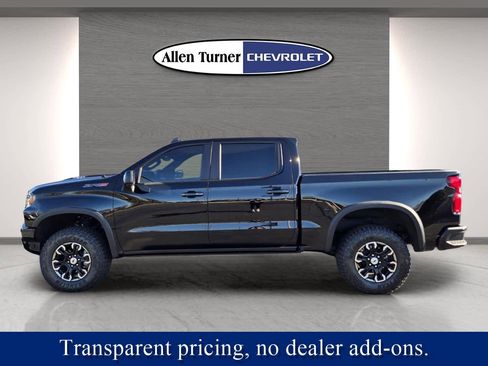 Used 2025 Chevrolet Silverado 1500 ZR2 w/ Technology Package image 10
