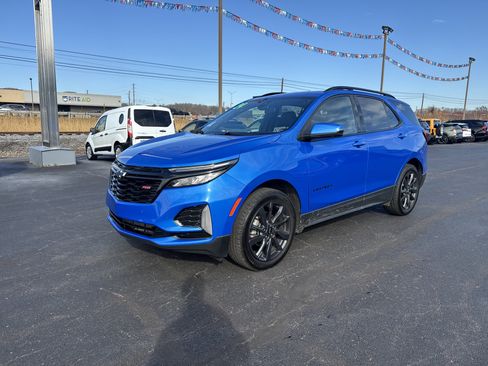 Used 2024 Chevrolet Equinox RS w/ RS Leather Package image 8