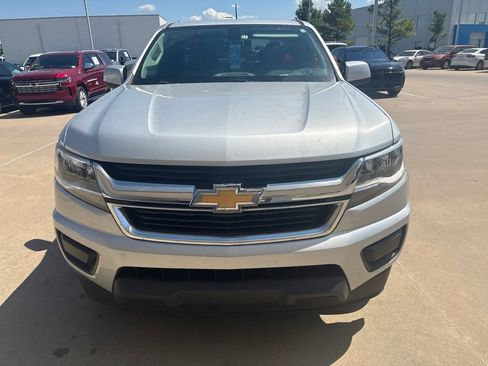 Used 2017 Chevrolet Colorado W/T w/ WT Convenience Package RWD image 2