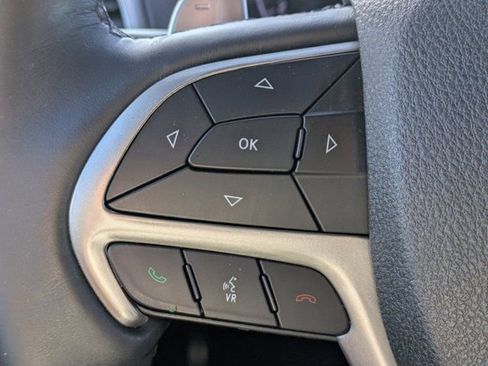 Used 2018 Jeep Grand Cherokee Overland image 21