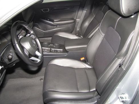 Certified 2025 Honda Civic Sport image 9