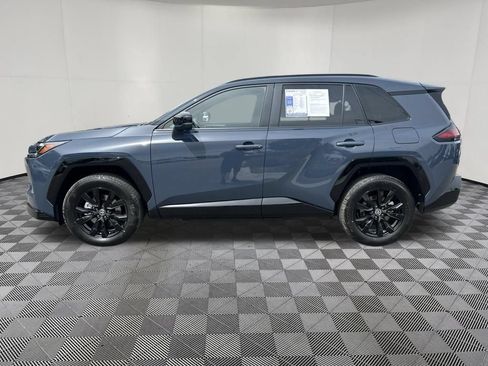 Used 2026 Toyota RAV4 SE w/ Weather Package AWD/4WD image 4