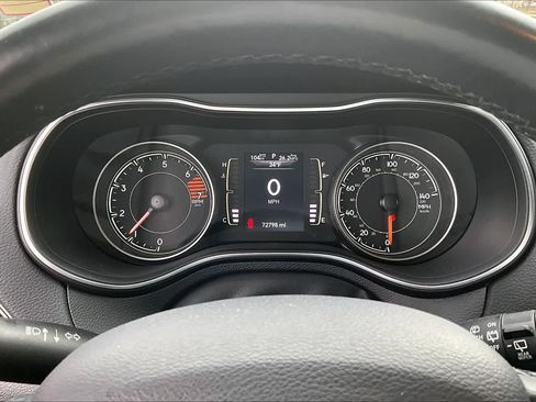 Used 2020 Jeep Cherokee Altitude image 18