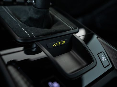 Used 2026 Porsche 911 GT3 RWD image 30