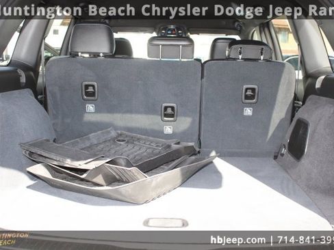 Used 2023 Jeep Grand Cherokee Trailhawk image 44