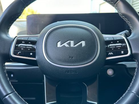 Used 2024 Kia Sorento SX AWD/4WD image 24