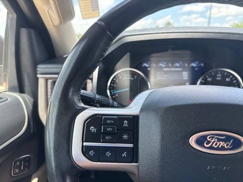 Used 2024 Ford Expedition Limited RWD image 15